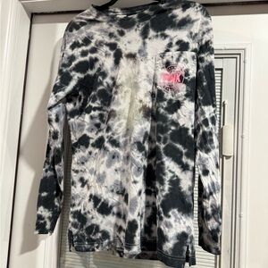 PINK Victoria's Secret Black and White Tie-Dye Long Sleeve Tee
